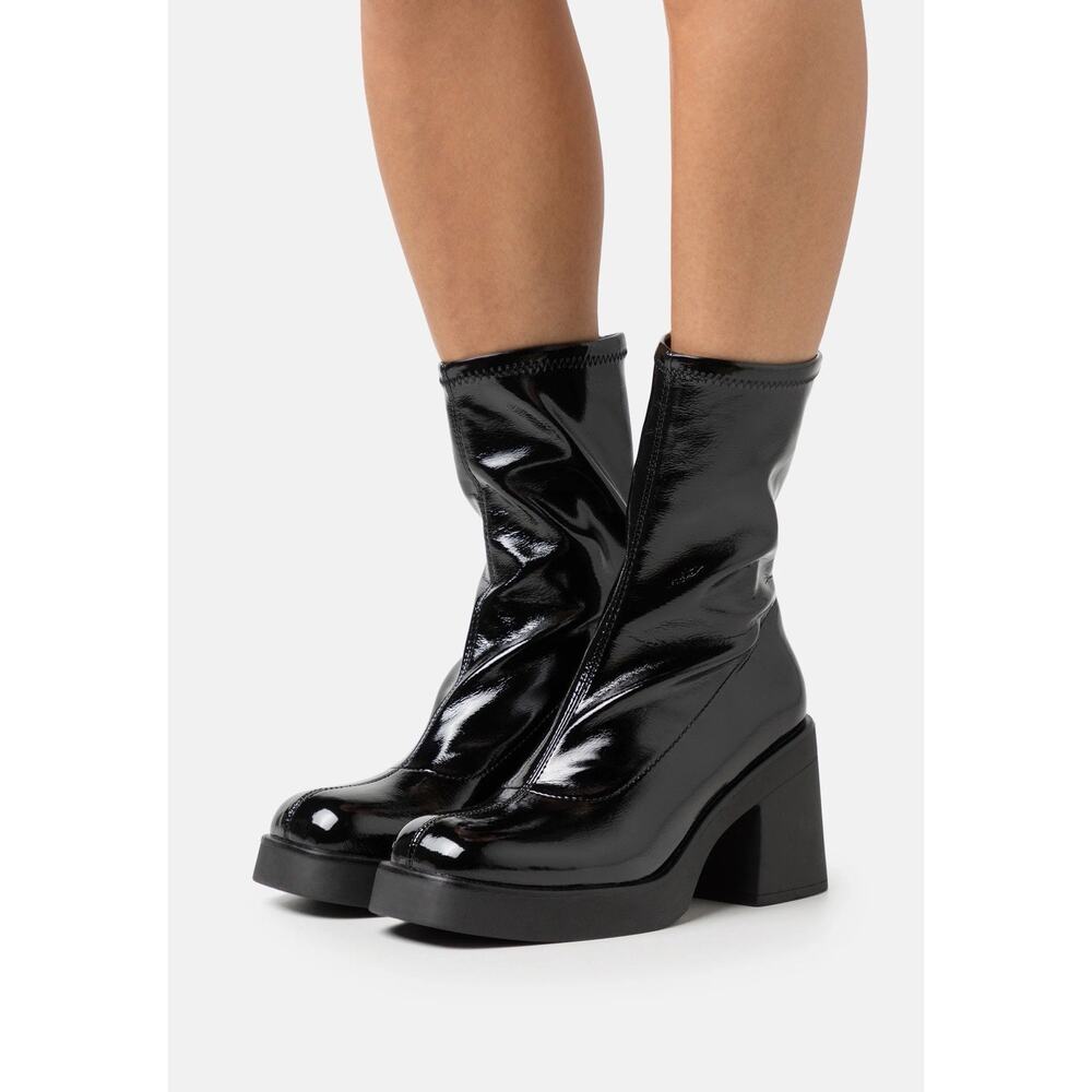 Call It Spring Size‎ 6.5 Shauna Boots Whimsigoth Goth Platform Block Heel Patent